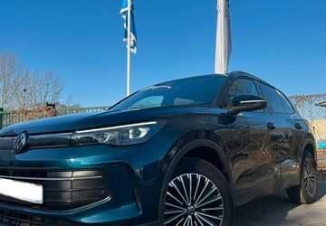 VW Tiguan 25.000 km 31.500 &euro; Berlin 10627