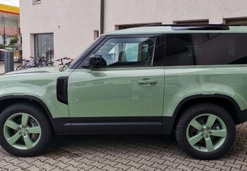 Land Rover Defender 4.300 km 87.851 &euro; Rosenheim 83024