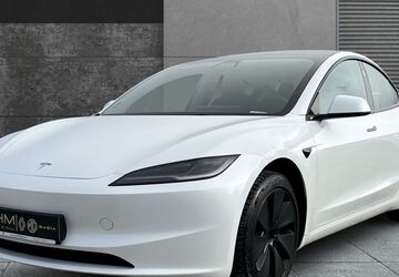 Tesla Model 3 69.835 km 32.990 &euro; Freising 85354