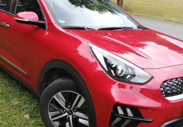 Kia Niro 63.000 km 21.999 &euro; Windischeschenbach 92670