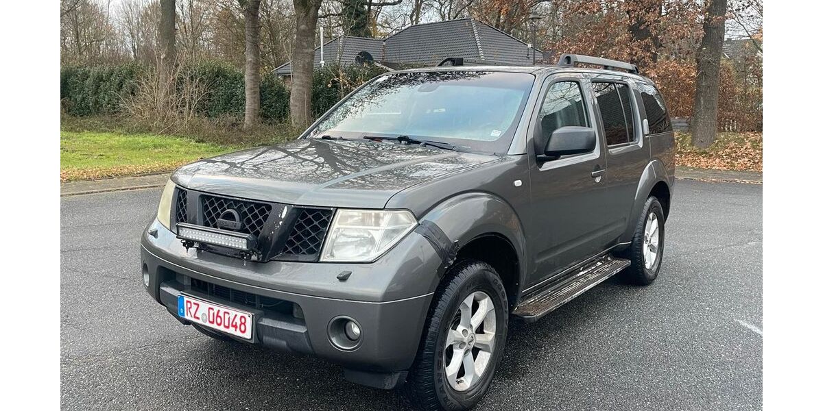 Nissan Pathfinder 340.000 km 2.900 &euro; Kastorf 23847