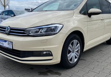 VW Touran 86.636 km 24.999 &euro; Bergtheim 97241