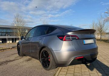 Tesla Model Y 38.750 km 43.000 &euro; Bad Waldsee 88339