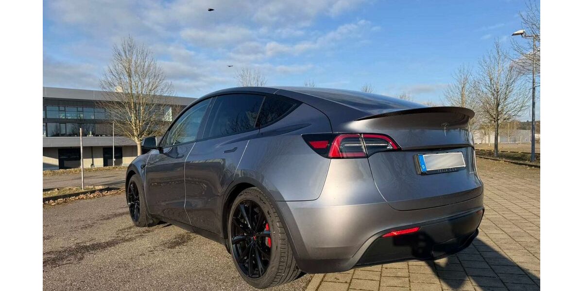 Tesla Model Y 38.750 km 43.000 &euro; Bad Waldsee 88339