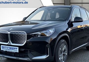 BMW iX1 2.500 km 40.890 &euro; Halberstadt 38820