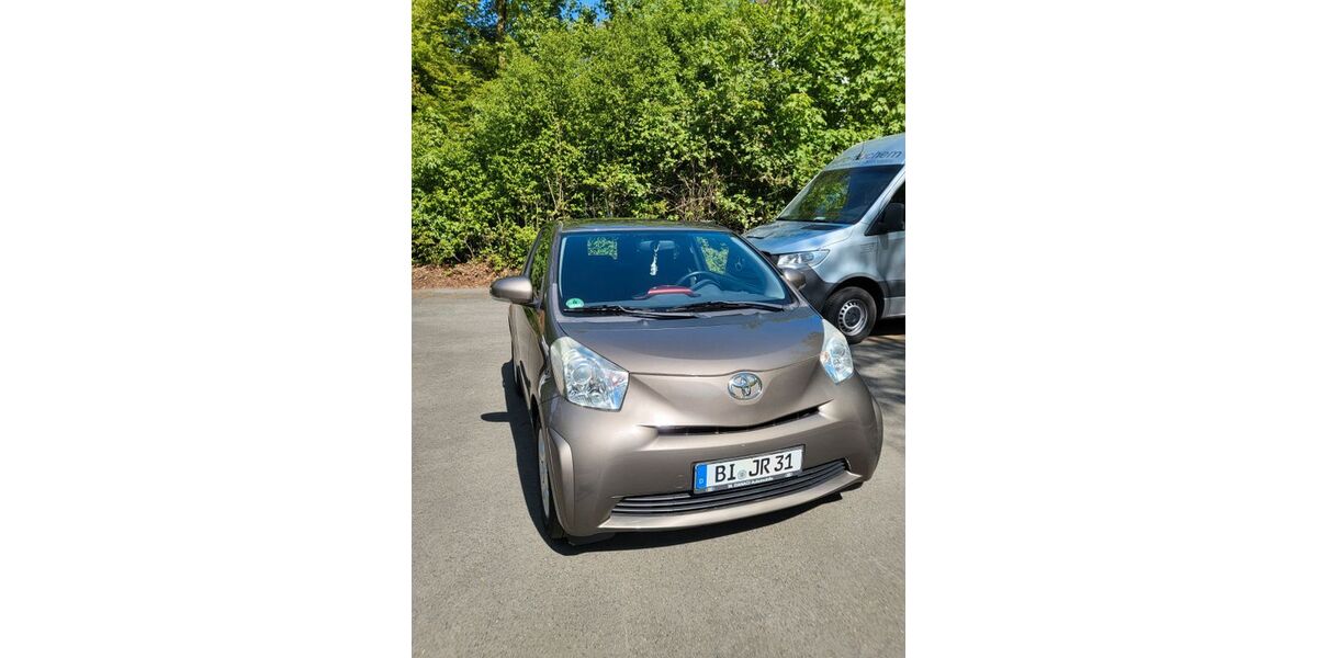 Toyota IQ 117.000 km 4.300 &euro; Bielefeld 33647