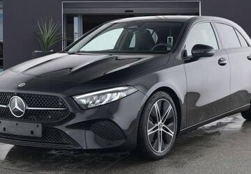 Mercedes-Benz A 180 12.472 km 29.875 &euro; Altdorf 90518