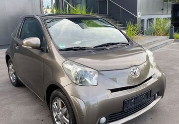 Toyota IQ 120.000 km 4.990 &euro; Köln 50739