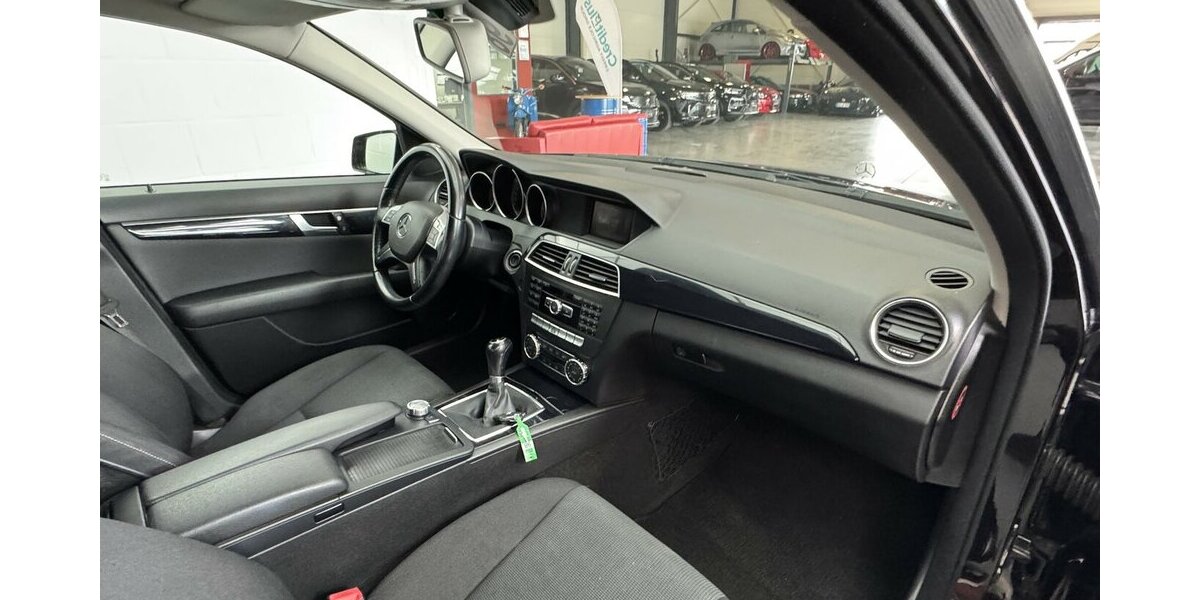 Mercedes-Benz C 220 CDI BlueEfficiency Sitzheizung Navi 186.000 km 6.850 &euro; Lich 35423