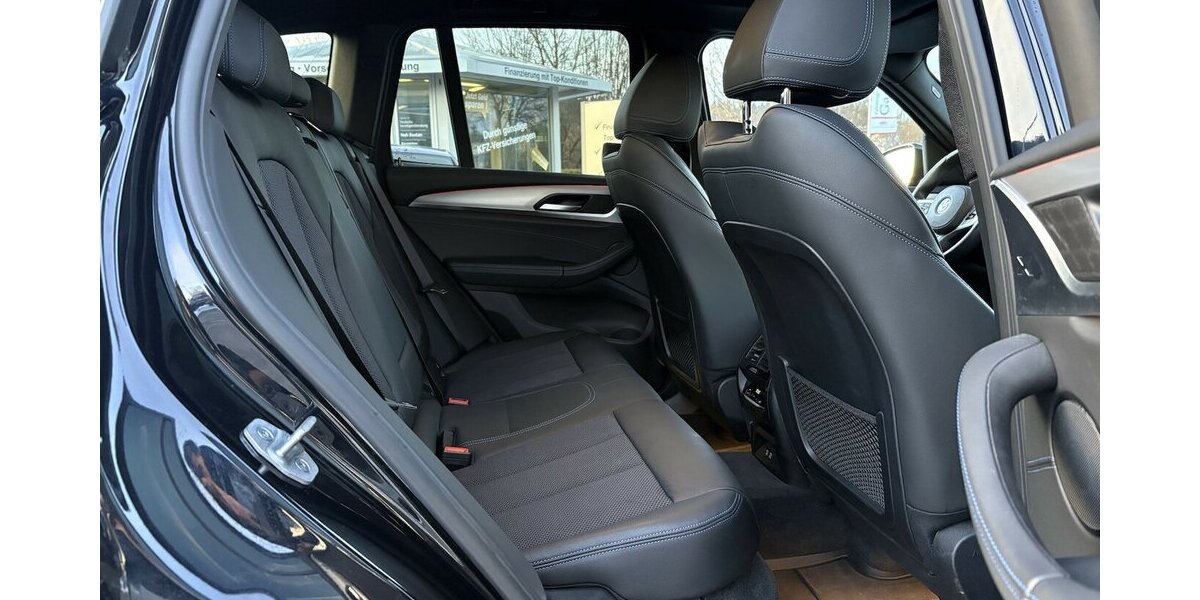 BMW X3 xDrive 30 d M Sport CARPLAY/NAVI/DAB/LED/AHK 81.948 km 39.900 &euro; Villingen-Schwenningen 78054