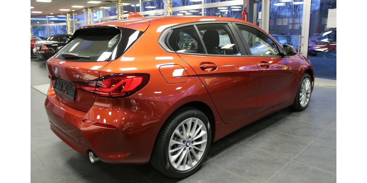 BMW 118 118d Aut. Advantage 7.250 km 27.980 &euro; Euskirchen 53881