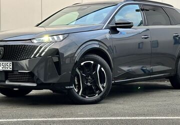 Peugeot 5008 5.500 km 58.945 &euro; Paderborn 33106