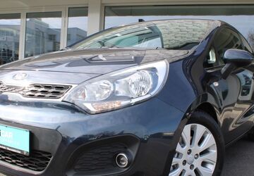 Kia Rio 46.460 km 8.990 &euro; Remscheid 42897