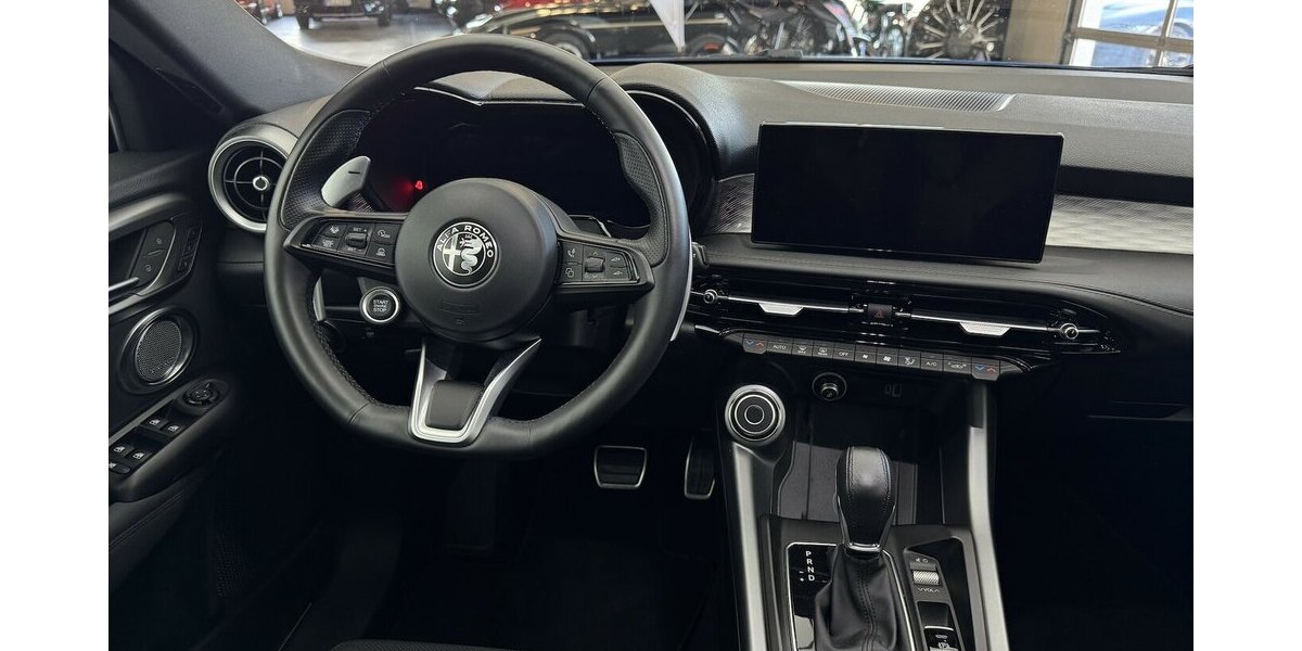 Alfa Romeo Tonale Edizione Speciale Q4 Plug-In-Hybrid AWD 22.700 km 29.990 &euro; Lich 35423