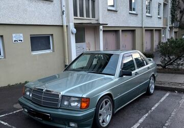 Mercedes-Benz 190 136.900 km 16.000 &euro; Stuttgart 70191