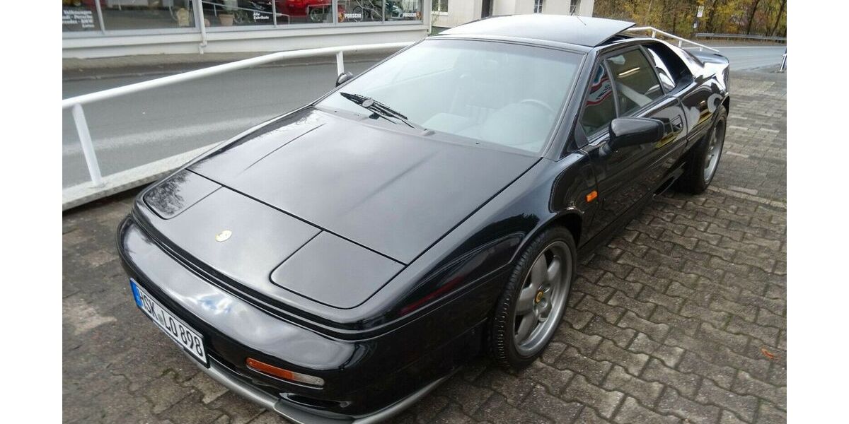 Lotus Esprit 49.999 km 79.500 &euro; Winterberg 59955