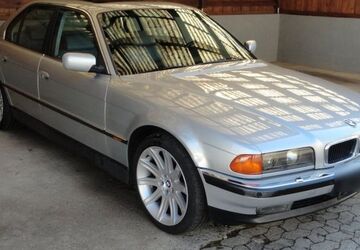 BMW 735 240.000 km 8.499 &euro; Loiching 84180