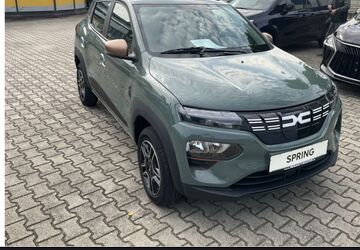 Dacia Spring 4.500 km 13.900 &euro; Wolfen 06766