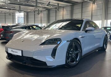Porsche Taycan 3.000 km 205.890 &euro; Paderborn 33100
