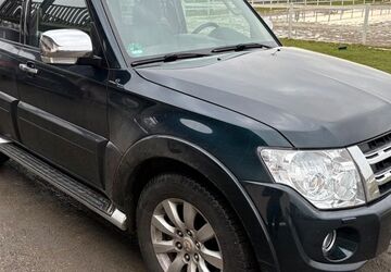 Mitsubishi Pajero 208.000 km 19.490 &euro; Neuried 77743