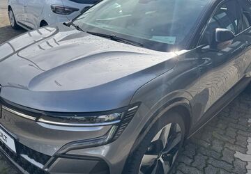 Renault Megane E-TECH 3.000 km 43.990 &euro; Arnsberg 59759