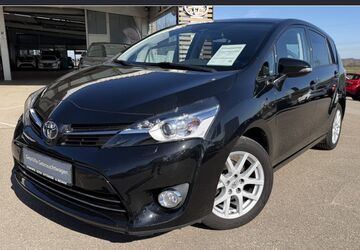 Toyota Verso 93.200 km 17.390 &euro; Dittenheim 91723