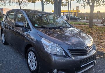 Toyota Verso 137.000 km 7.999 &euro; Köln 51107