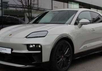 Porsche Macan 9.900 km 121.900 &euro; Wiesbaden 65187