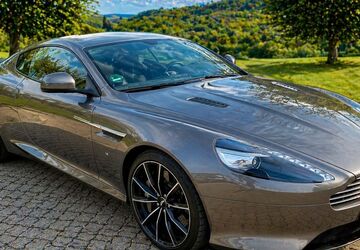 Aston Martin DB9 38.108 km 118.900 &euro; Vaterstetten 85591