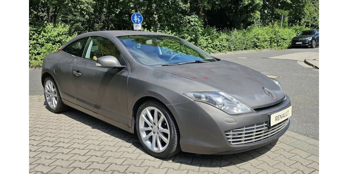 Renault Laguna Coupe + Navi + Leder + TÜV + Neu + 127.900 km 3.245 &euro; Schwalbach/Taunus 65824