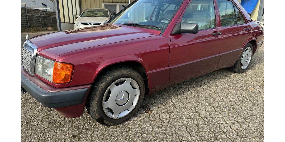 Mercedes-Benz 190 390.000 km 2.500 &euro; Wattenbek 24582