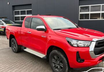 Toyota Hilux 54.800 km 32.100 &euro; WILKOWICE 