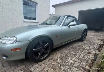 Mazda MX-5 97.317 km 8.999 &euro; Waldsassen 95652