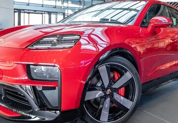 Porsche Macan 8.900 km 112.800 &euro; Leipzig 04356