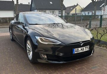 Tesla Model S 313.000 km 16.800 &euro; Großostheim 63762