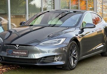 Tesla Model S 206.233 km 29.890 &euro; Paderborn 33100