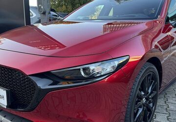 Mazda 3 18.650 km 26.900 &euro; Bietigheim-Bissingen 74321