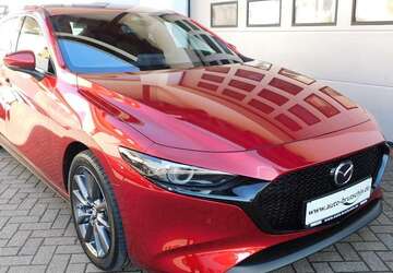 Mazda 3 1.500 km 28.490 &euro; Lenzkirch 79853