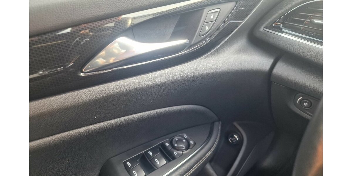 Opel Insignia 1.5 D Elegance Klimautomatik NAVI 130.000 km 14.499 &euro; Landau 76829