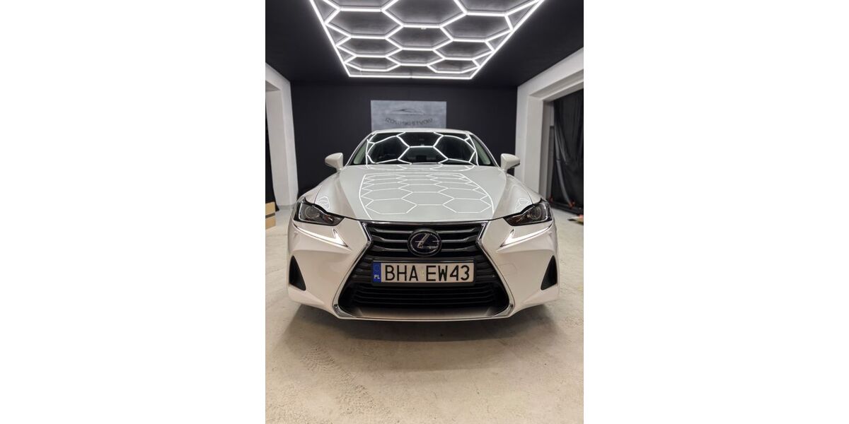 Lexus IS 250 30.000 km 26.500 &euro; Warsaw 