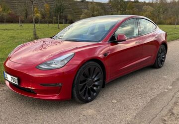 Tesla Model 3 96.400 km 23.700 &euro; Besigheim 74354