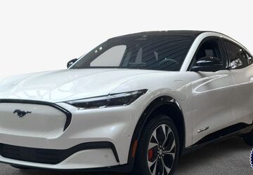 Ford Mustang Mach-E 6.212 km 53.850 &euro; Pforzheim 75179