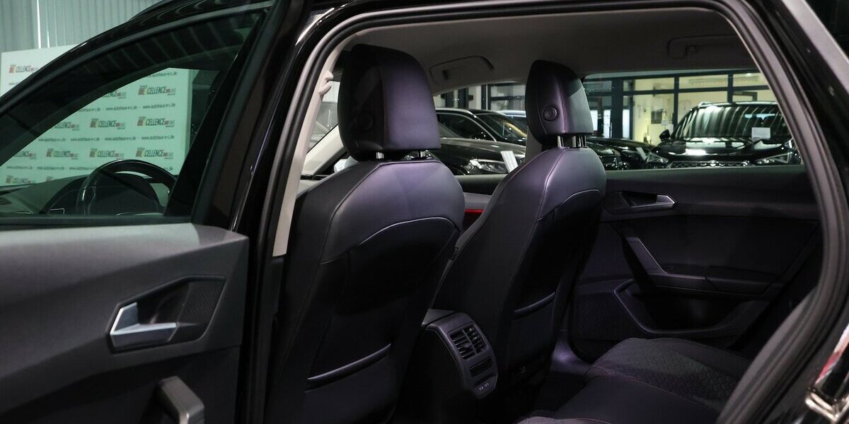 Seat Leon ST 1.4 TSI E HYBRID DSG FR-SPORT / LED, VC 65.000 km 20.777 &euro; Hamm 59077