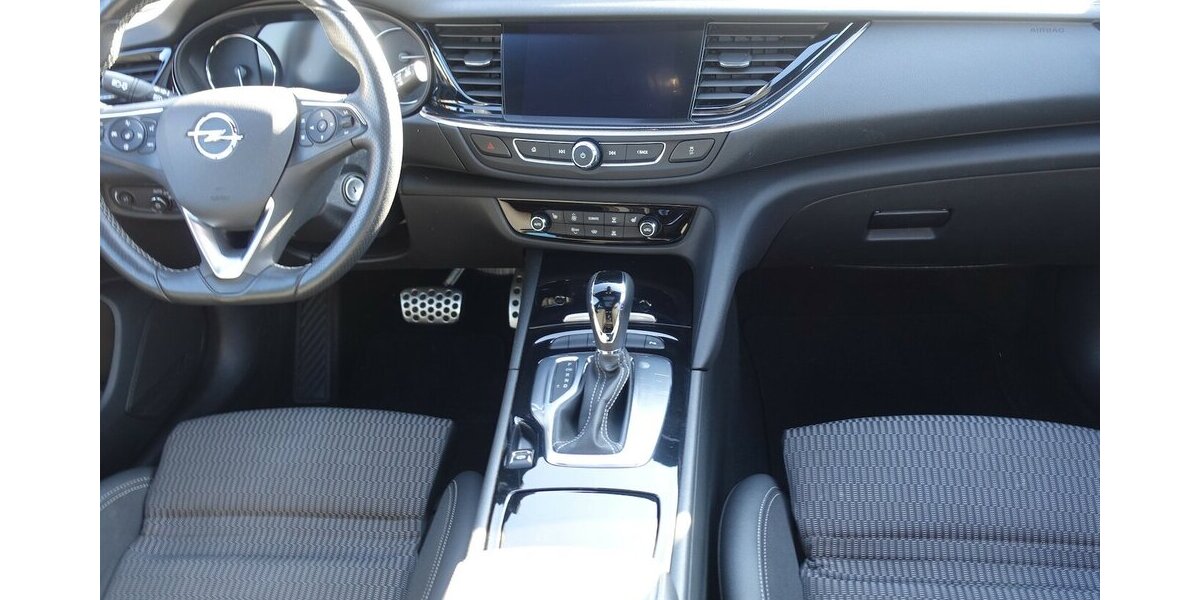 Opel Insignia Elegance Navi PDC Kamera Memory LED eGHSD 96.200 km 17.950 &euro; Neumarkt/OPf 92318
