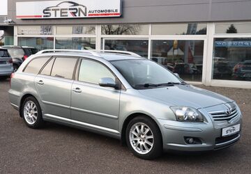Toyota Avensis 195.500 km 3.990 &euro; Pfullendorf 88630
