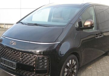 Hyundai STARIA 72.300 km 29.999 &euro; Krefeld 47800