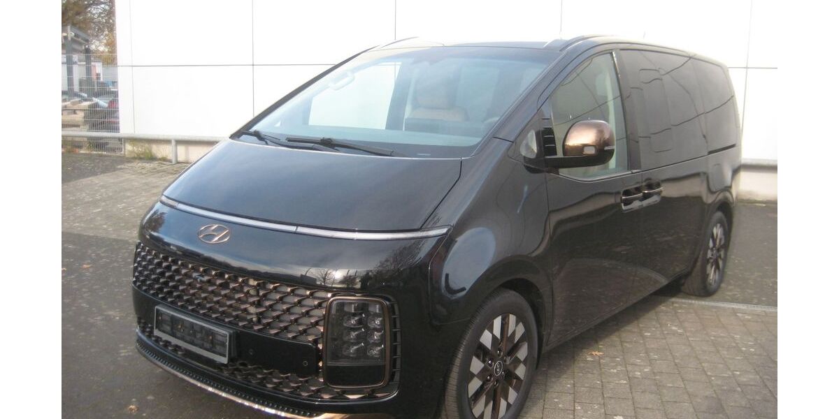 Hyundai STARIA 72.300 km 29.999 &euro; Krefeld 47800