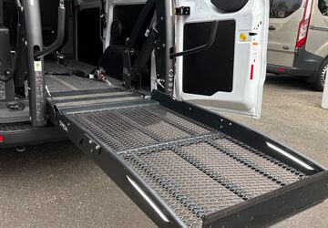 Ford Transit 18.000 km 43.990 &euro; Lübeck 23560