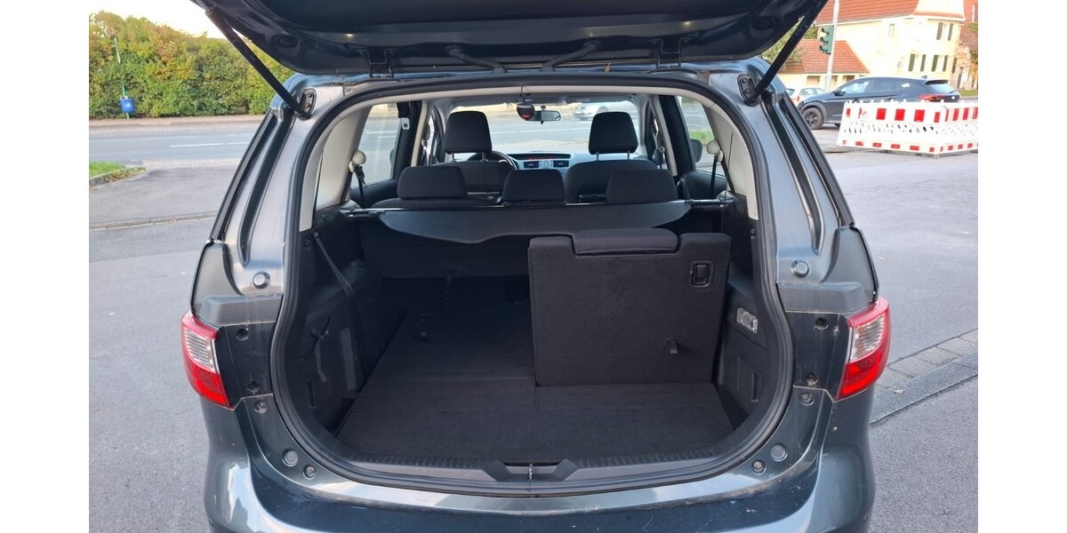 Mazda 5 154.214 km 4.950 &euro; Hamm 59065