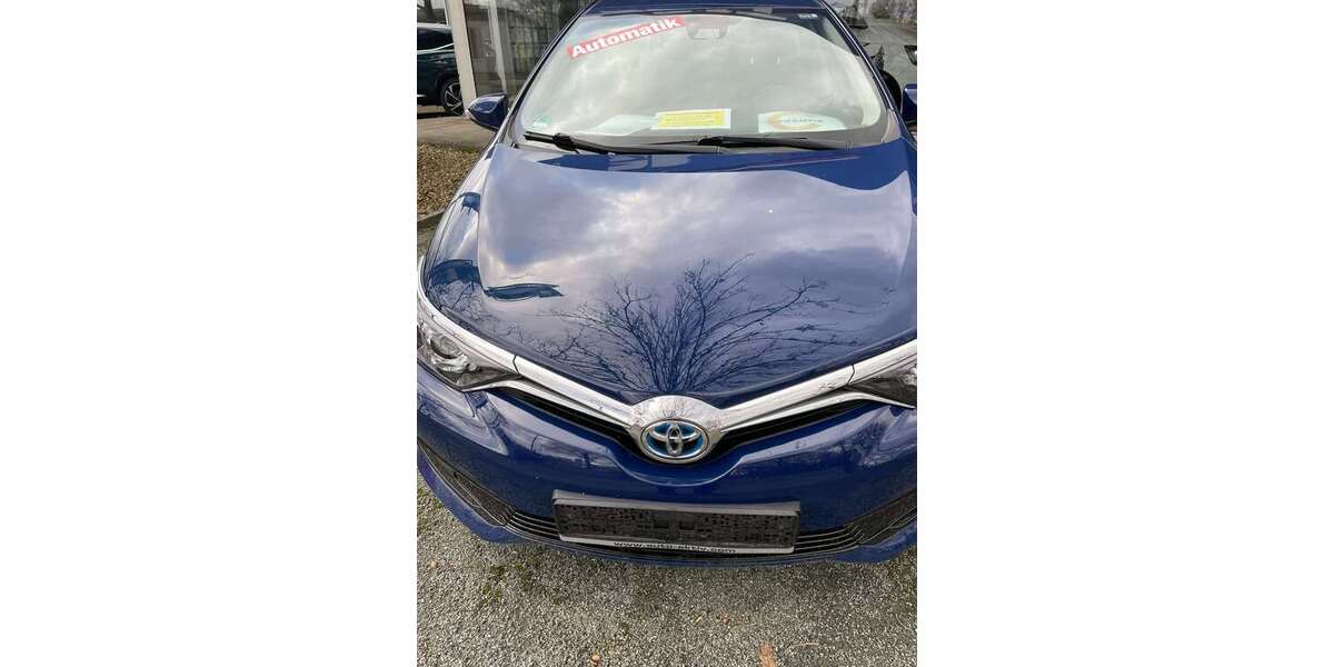Toyota Auris 66.000 km 14.500 &euro; Bremen 28777